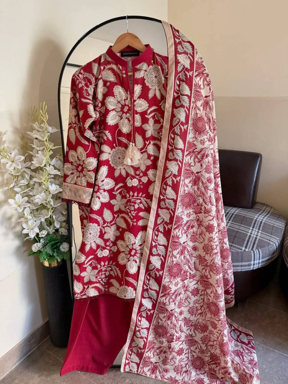 এক্সক্লুসিভ ডিজিটাল প্রিন্টেড থ্রি-পিস কালেকশন (প্রিমিয়াম চায়না মাইক্রোস্টিচ)